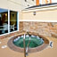 Comfort Suites Palestine