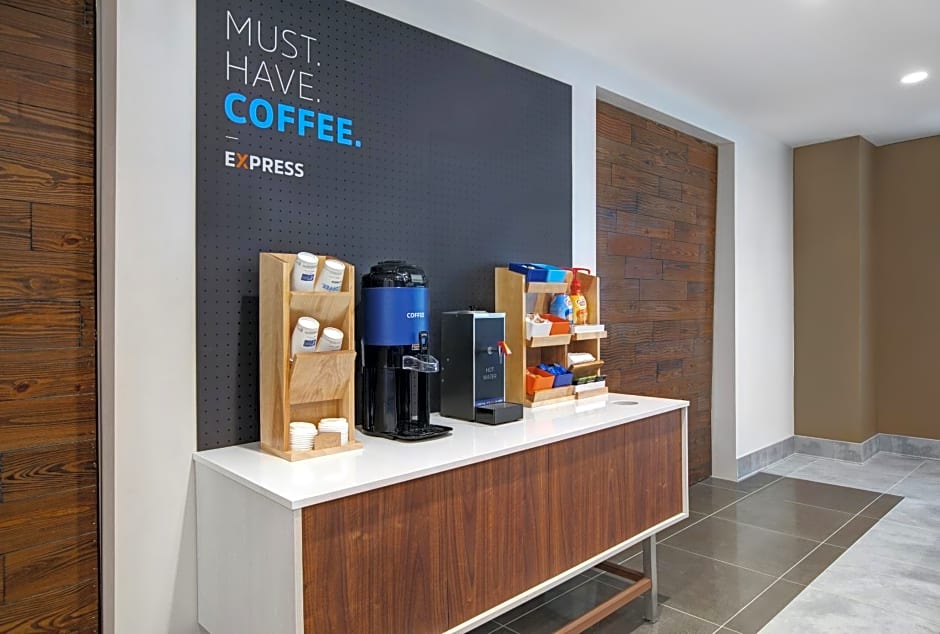 Holiday Inn Express Milwaukee Downtown By IHG