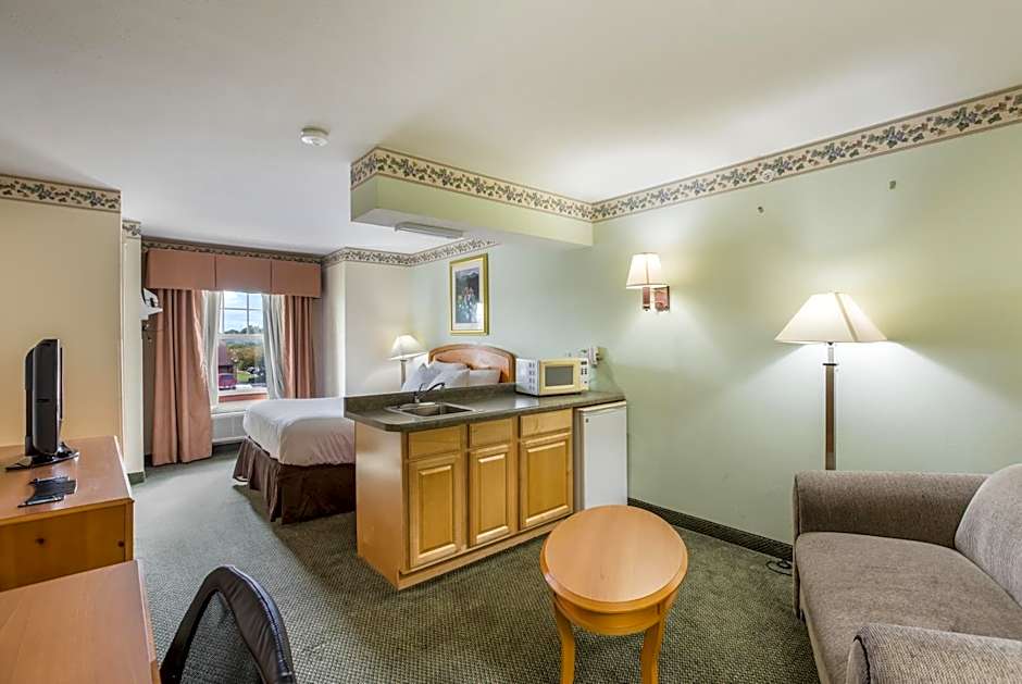 Americas Best Value Inn & Suites Three Rivers
