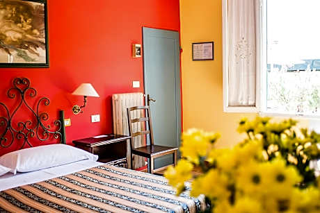 Double Room with Shared Toilet