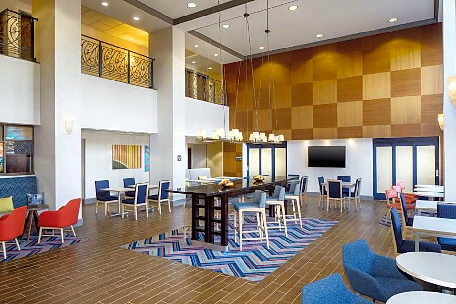 Hampton Inn by Hilton Garden City Long Island