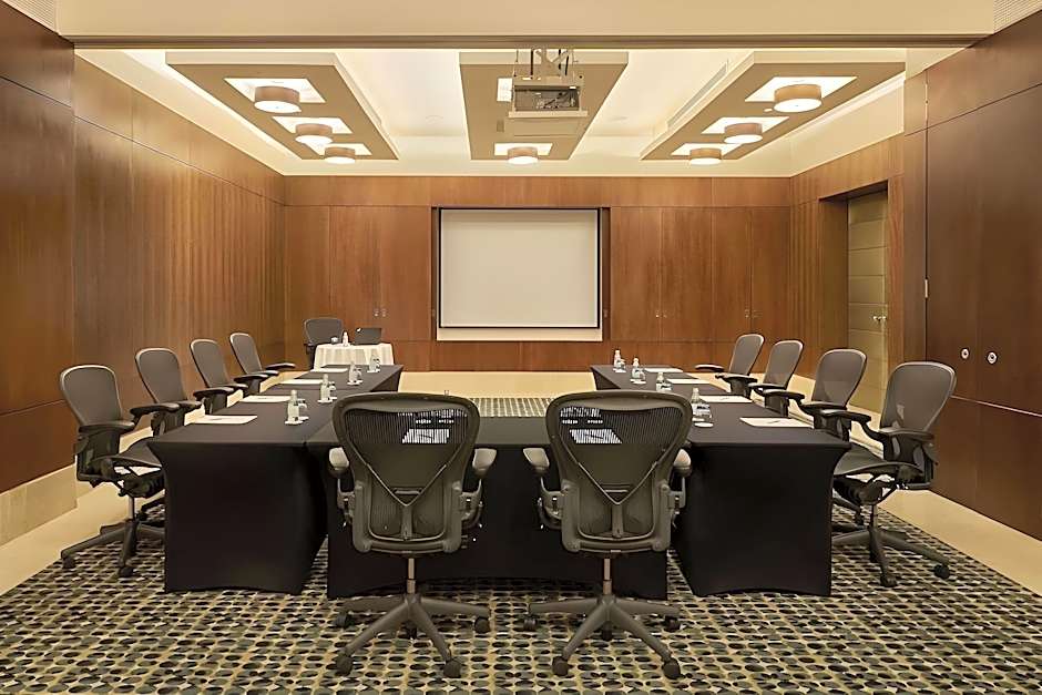 Safir Hotel And Residences Kuwait - Fintas