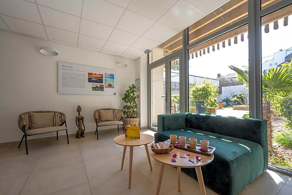 ATHOME RESIDENCE ET SPA