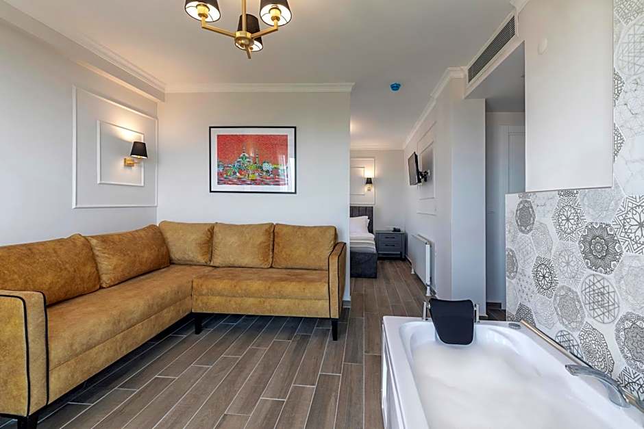 LAGUN CASTLE HOTEL&SPA