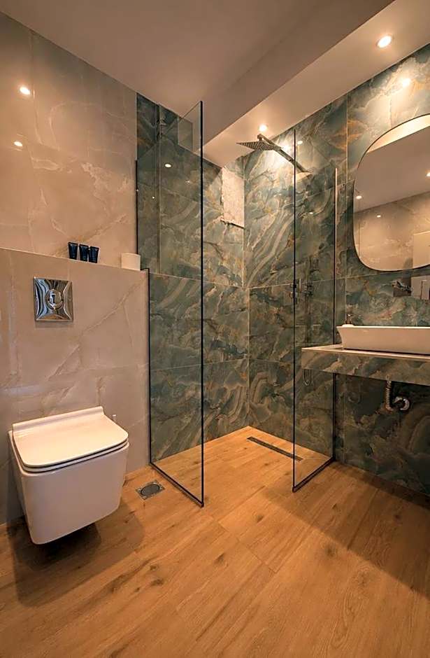 Hotel Avra