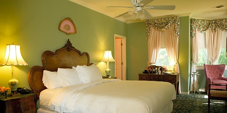 The Sanford House Inn & Spa