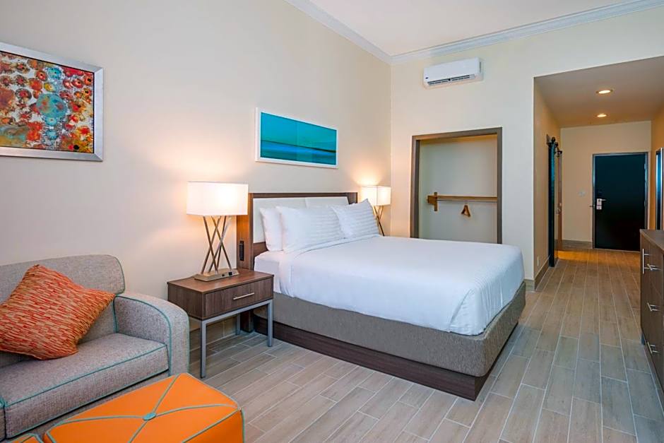 Holiday Inn Express & Suites Nassau By IHG