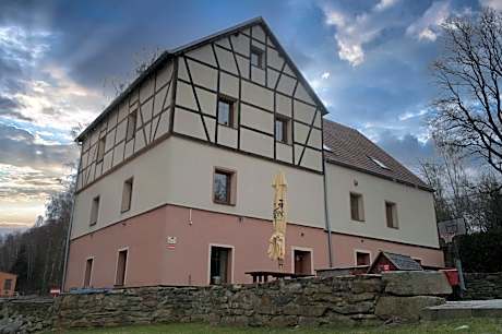 Penzion Černý mlýn