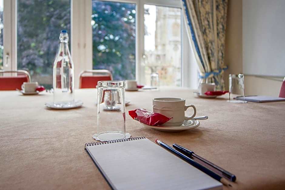 The Walnut Tree Hotel