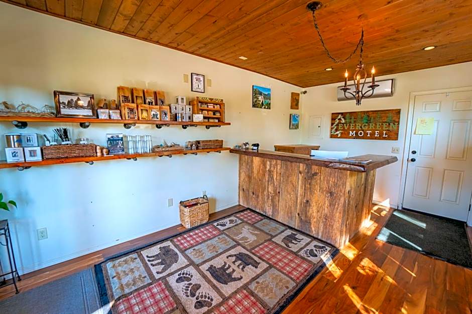 Evergreen Motel