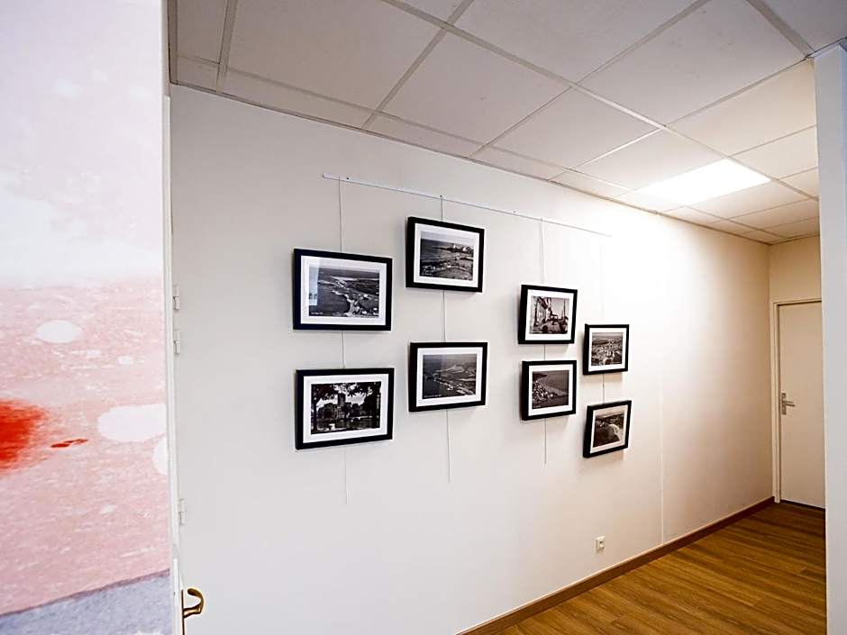 Hotel Grand Cap Rooftop Pool