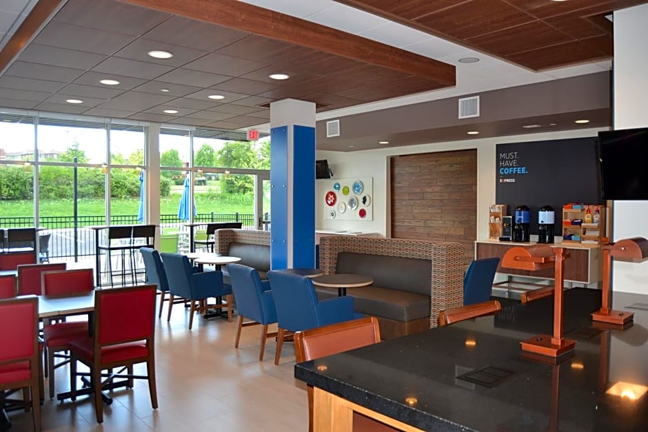 Holiday Inn Express & Suites Goodlettsville N Nashville By IHG