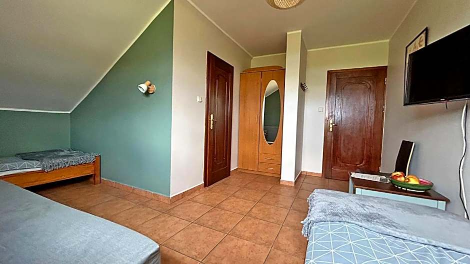 Sakowcówka - Agroturystyka , stajnia