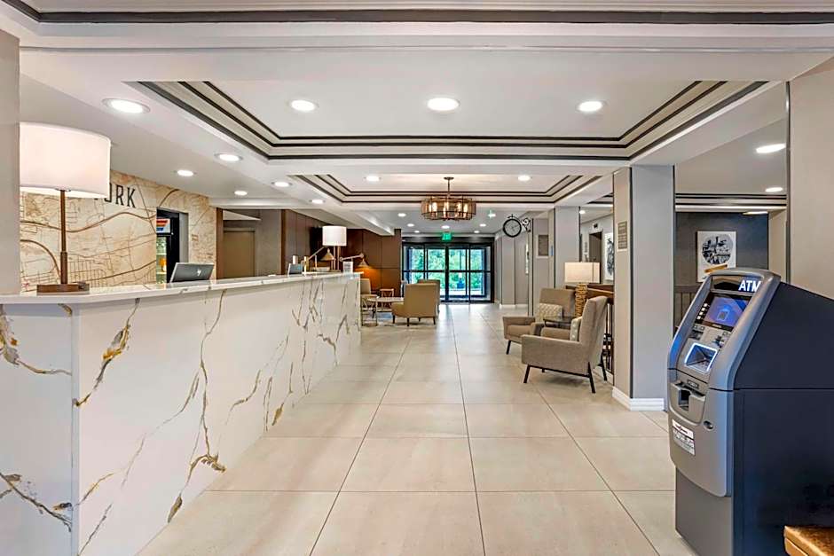 Best Western Plus Heritage Rail Inn & Suites