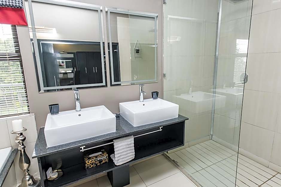 Altissimo Symphony Guesthouse