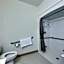 Motel 6-Brampton, ON - Toronto