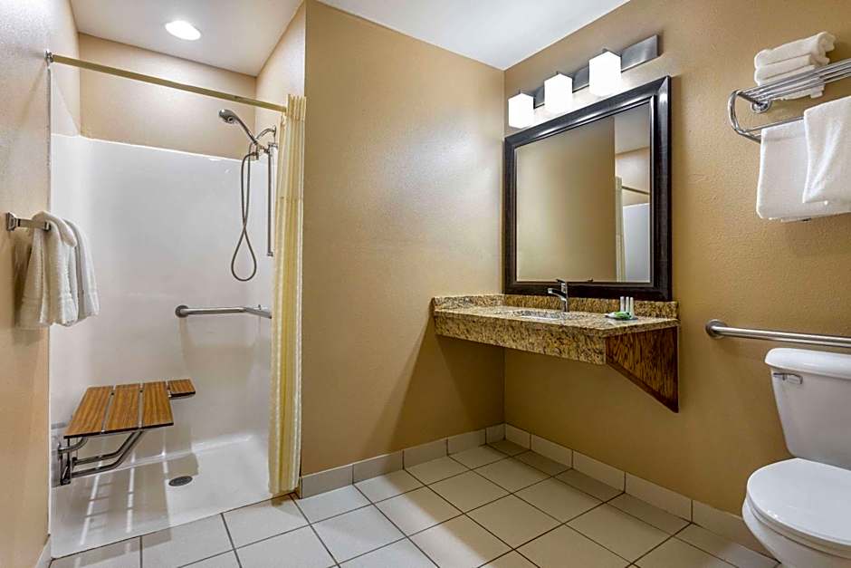 AmericInn by Wyndham Boscobel