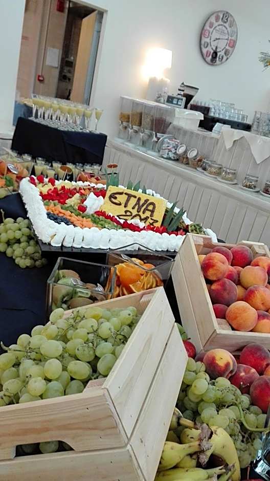 Hotel Etna - Hotel per Coppie e Famiglie con Parcheggio e Spiaggia