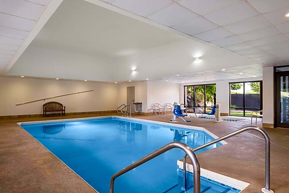 AmericInn by Wyndham Madison West