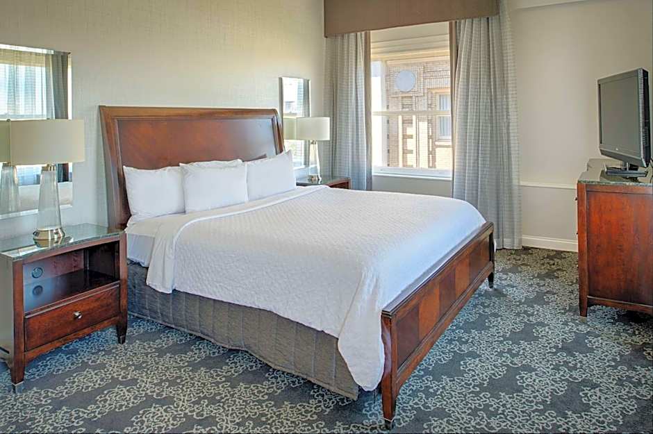 Embassy Suites by Hilton Portland-Downtown