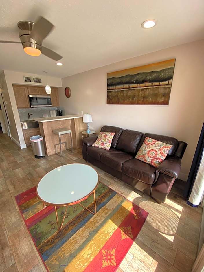 The Victorian Condo/Hotel