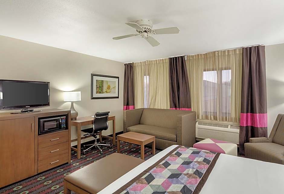 Comfort Inn Midtown