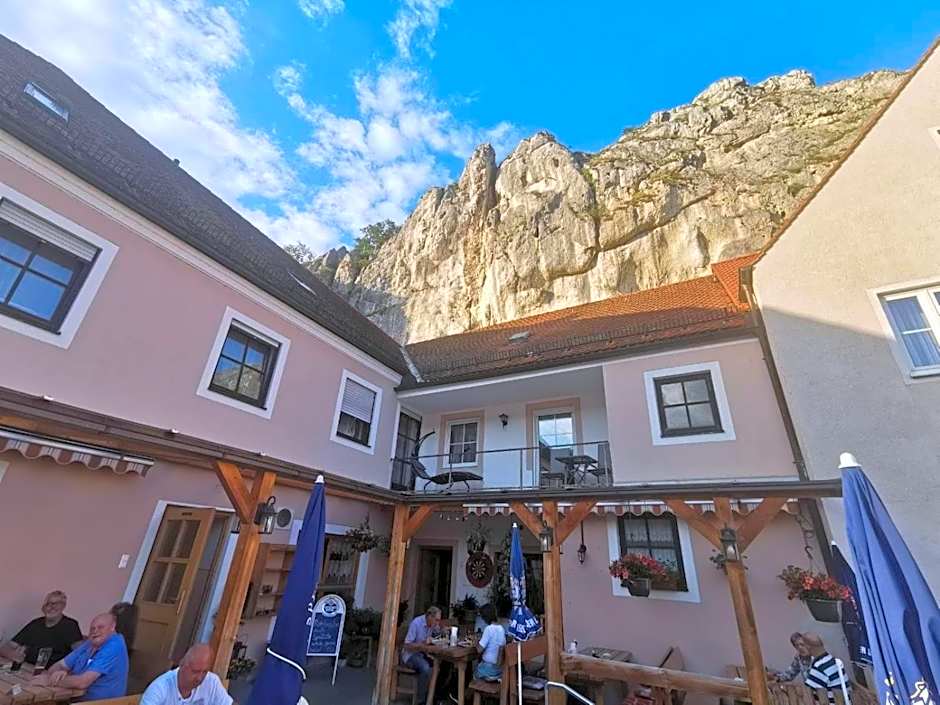 Gasthaus Felsenwastl