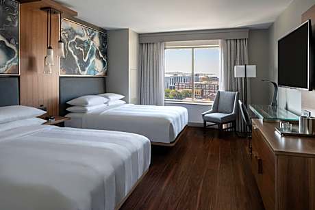 Guest room, 2 Queen, With view