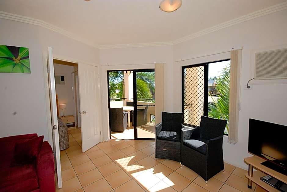 City Plaza Apartments