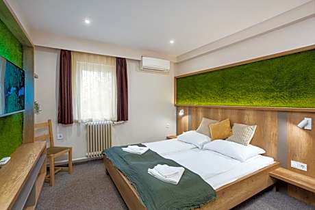 Deluxe Double Room with Extra Bed