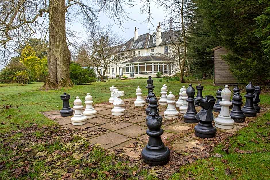 Woodlands Lodge Hotel