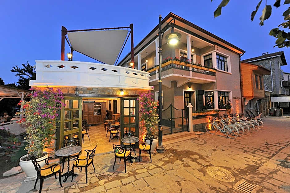 Petrino Gökçeada Hotel&Kitchen