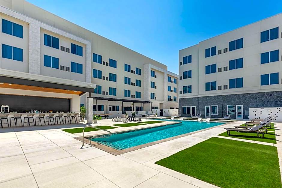 Cambria Hotel Waco University Riverfront