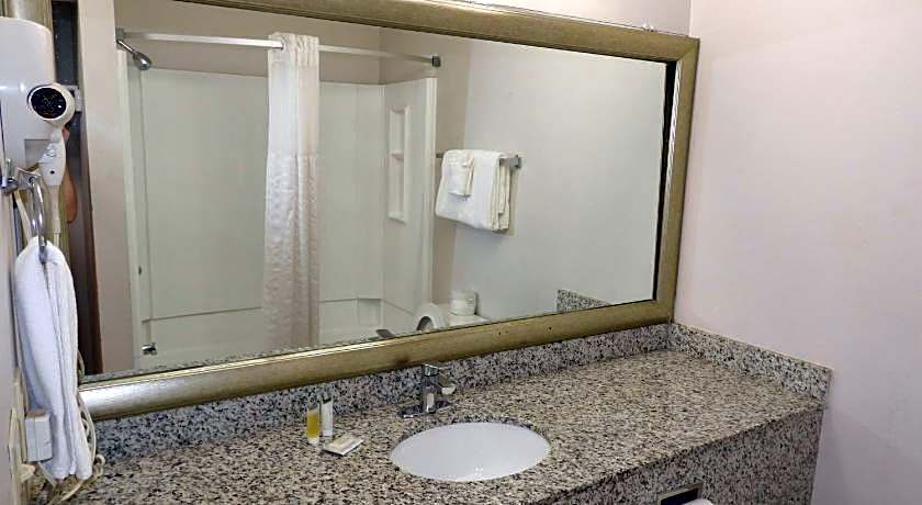 Super 8 by Wyndham Westminster Denver North