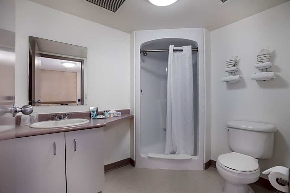 Residence & Conference Centre - Niagara-on-the-Lake