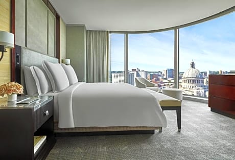 (CSK) Back Bay Corner Suite King