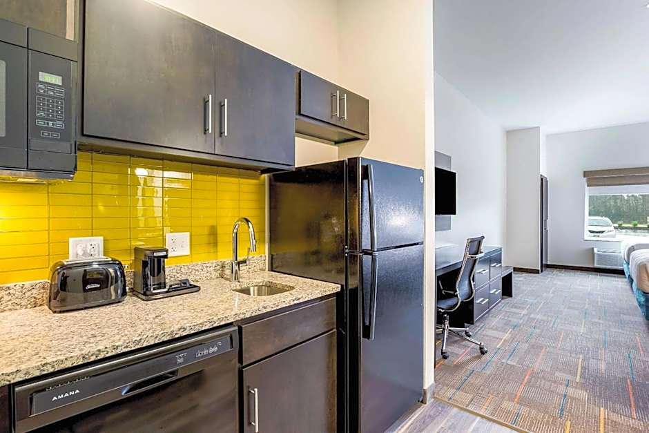Photo 1 of 38 of MainStay Suites Winfield-Teays Valley