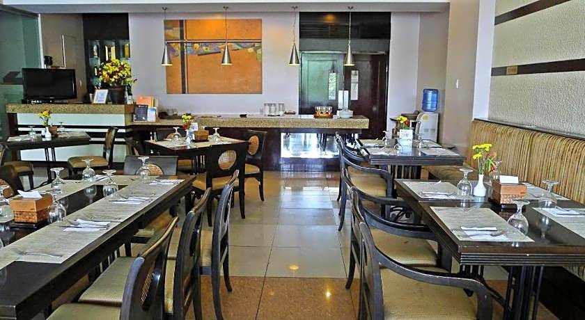 Baguio Burnham Suites Hotel