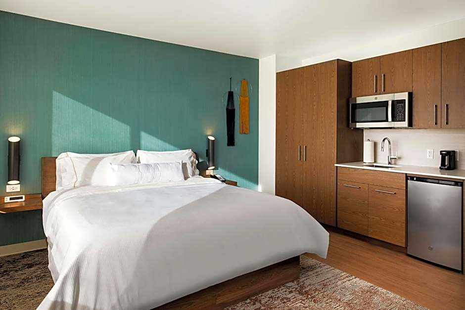 Element Reno Experience District