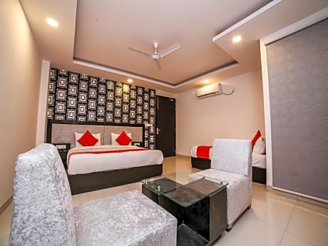 Deluxe Double or Twin