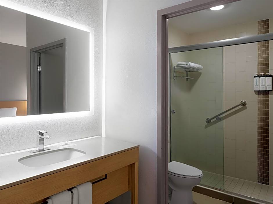 Hyatt Place Charlotte Arrowood