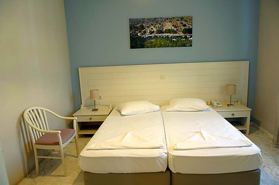 Kalydna Island Hotel