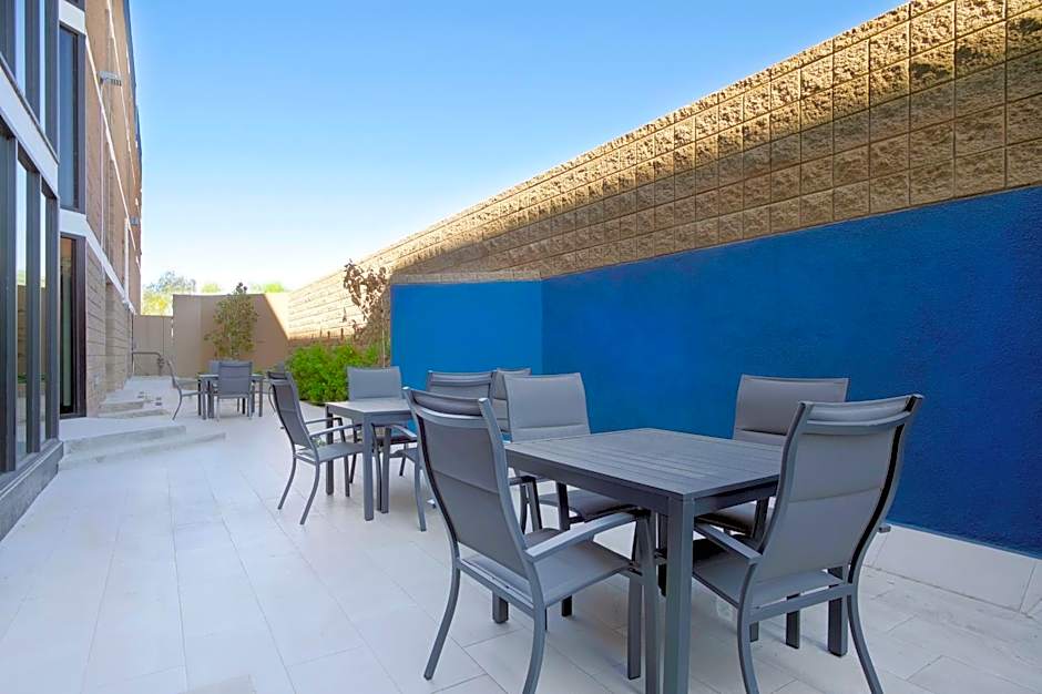 Holiday Inn Express & Suites Phoenix  Tempe By IHG