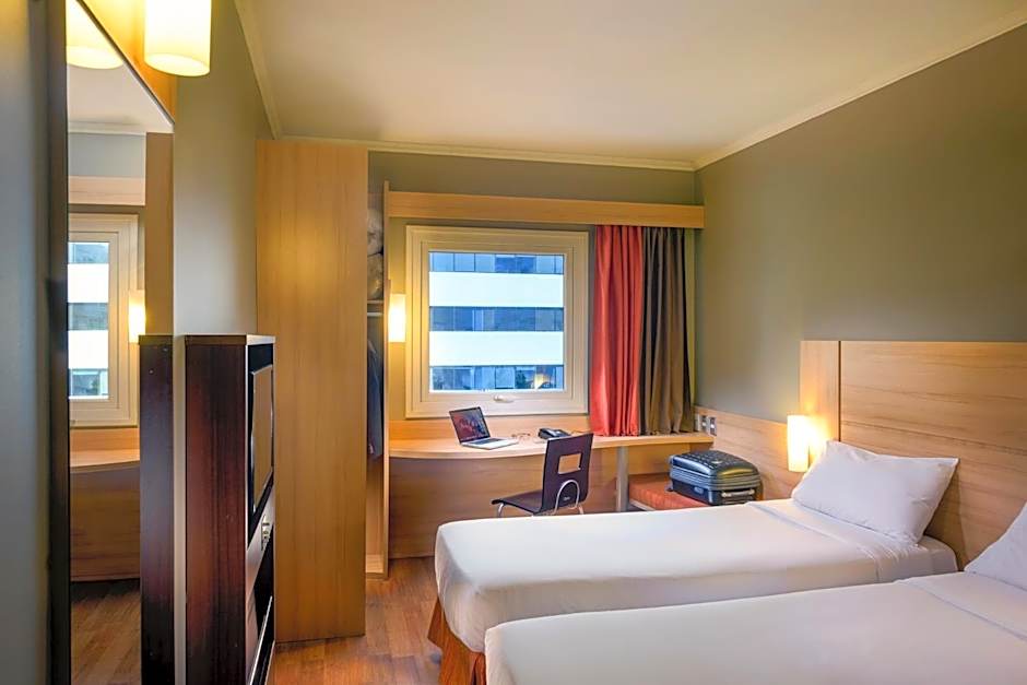 ibis Santiago Las Condes