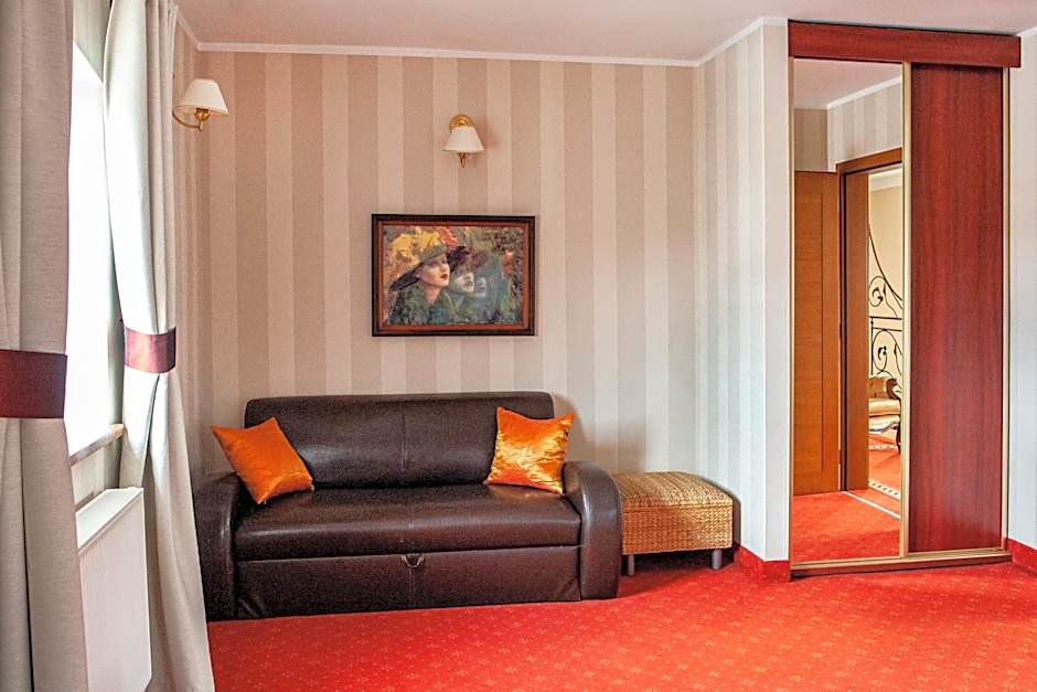 Hotel Spichlerz Lubawa