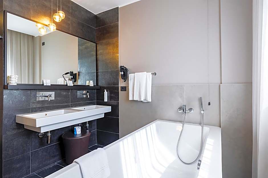 H2C Hotel Milanofiori