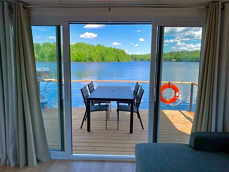 Parc de l'Île Melville 2 - Maison flottante