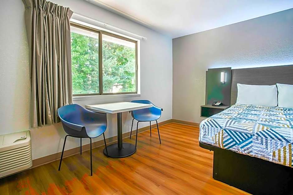 Motel 6-Gresham, OR - Portland