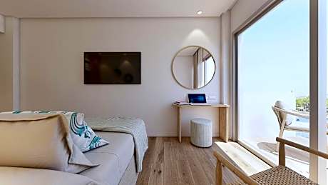 Double Room with Partial Sea View