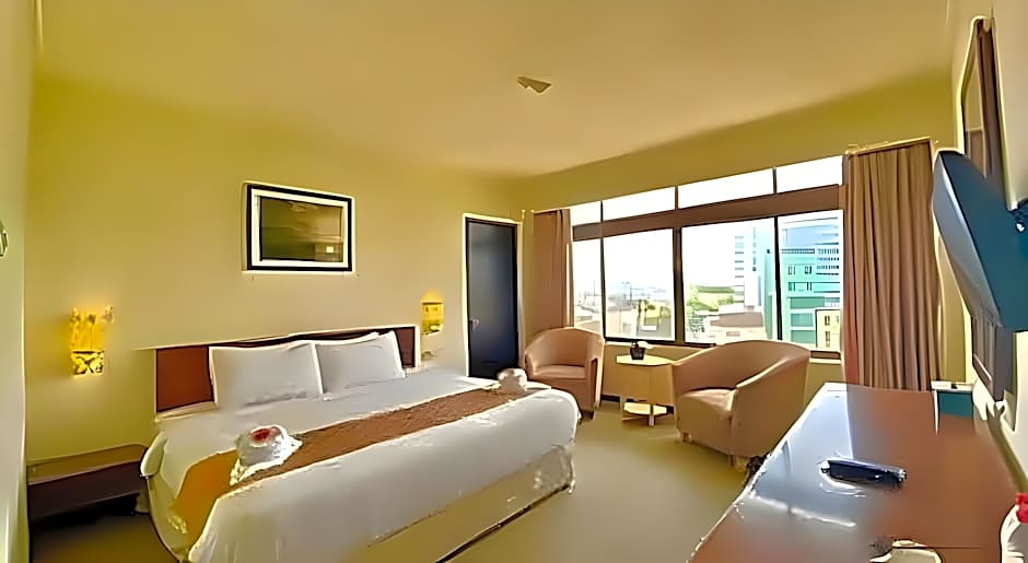 Horison Ultima Makassar